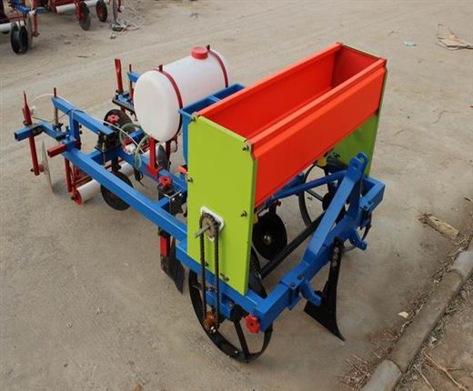 2MB-1/2型花生播种覆膜机